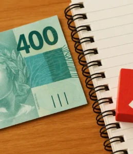 Sonhar com 400 reais: área financeira em destaque