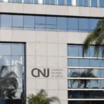 CNJ cria comissão para revisar salários de juízes