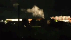 Fumaça no Shopping Bosque dos Ipês é vista na saída para Cuiabá
