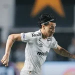 Athletico vence Santos e mantém 3º lugar no Brasileirão